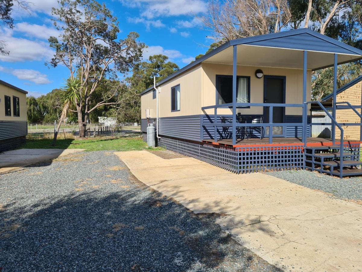 Pinjarra Caravan Park And Cabins Buitenkant foto