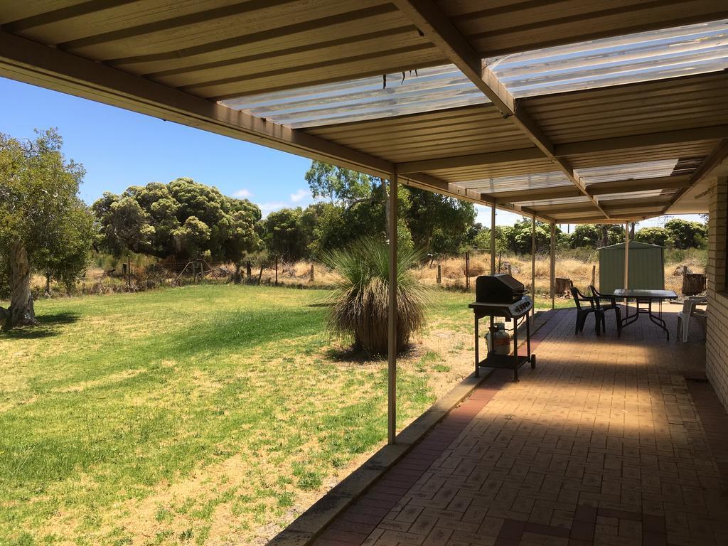 Pinjarra Caravan Park And Cabins Buitenkant foto