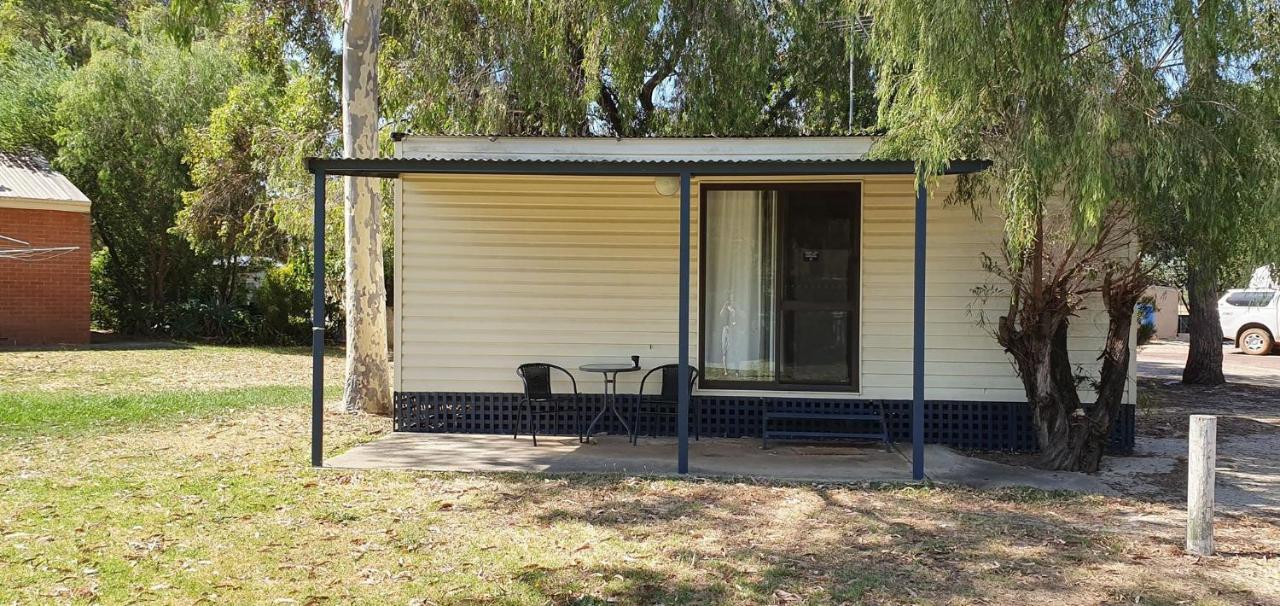 Pinjarra Caravan Park And Cabins Buitenkant foto