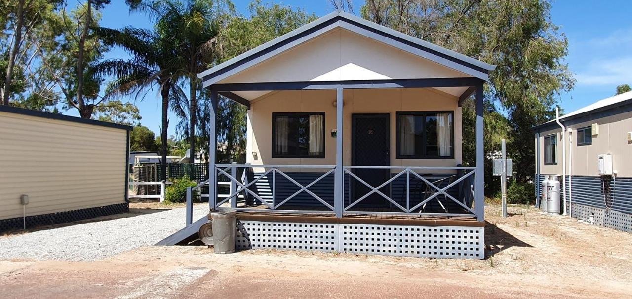 Pinjarra Caravan Park And Cabins Buitenkant foto